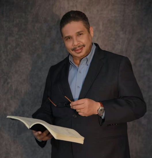 Noel Roberts Founder/CEO ZHL Consulting Chengdu, Ltd.