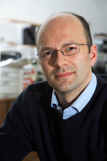 Adrian Zacher