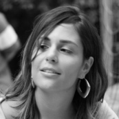 Julia Gil